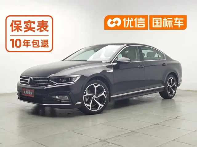 Фотография автомобиля — Volkswagen Magotan