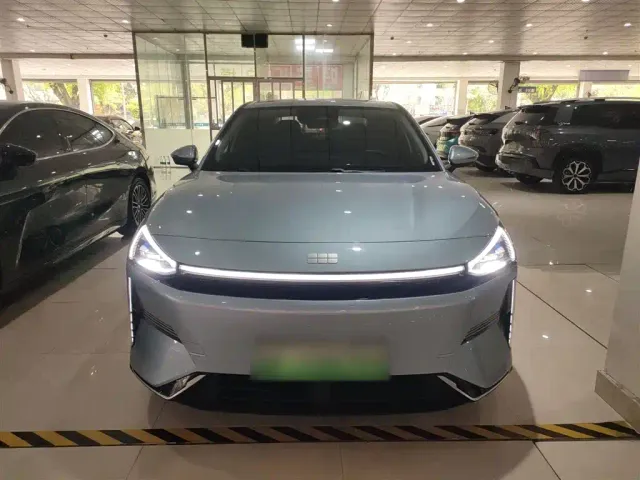 Geely Galaxy L6 — Фото автомобиля 2