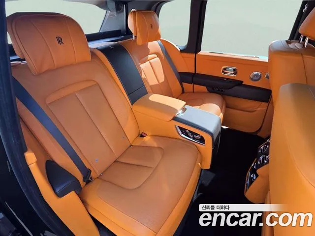 Rolls-Royce Cullinan — Фото автомобиля 12