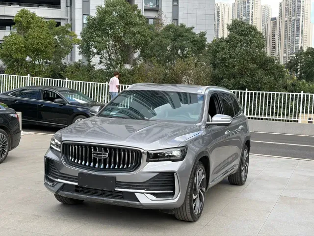 Фотография автомобиля — Geely Xingyue L
