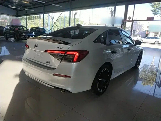 Honda Civic — Фото автомобиля 6