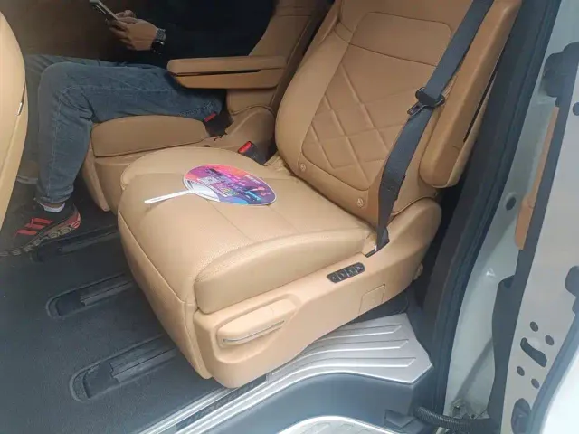 GAC Trumpchi E8 — Фото автомобиля 11