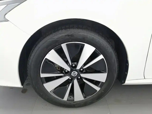 Nissan Teana — Фото автомобиля 17