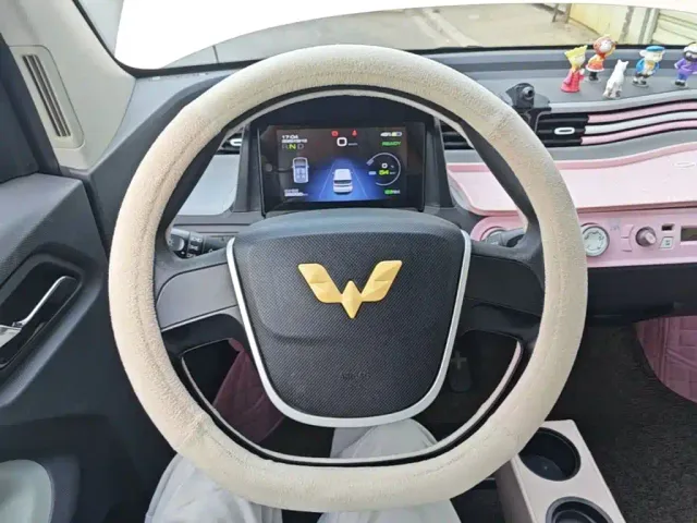 Wuling Hongguang Mini EV — Фото автомобиля 10