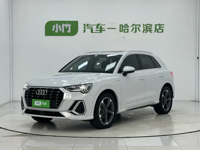 Фотография автомобиля — Audi Q3