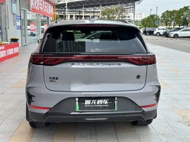 BYD Tang — Фото автомобиля 8