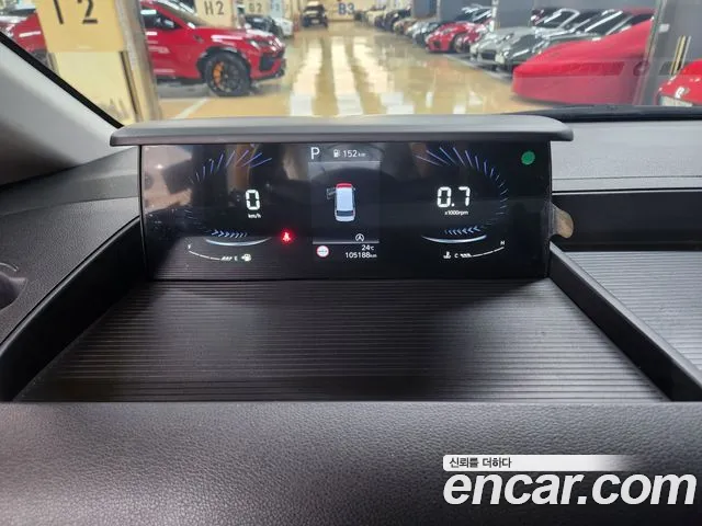 Hyundai Staria Staria — Фото автомобиля 3