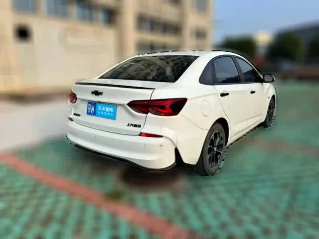 Chevrolet Monza — Фото автомобиля 2