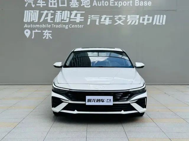 Hyundai Elantra — Фото автомобиля 2