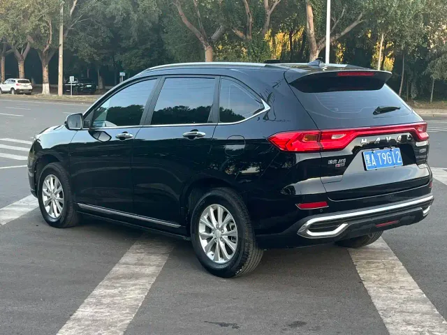 Haval Haval M6 2023 PLUS 1.5T DCT Luxury Smart Connect — Фото автомобиля 17
