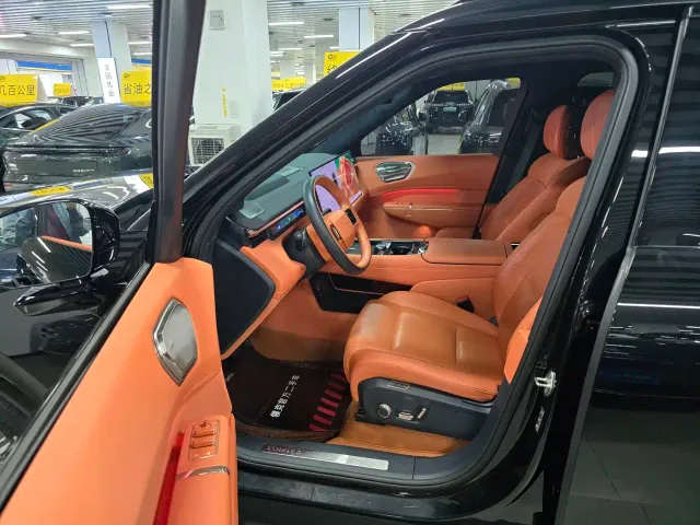 Lynk & Co 900 — Фото автомобиля 5