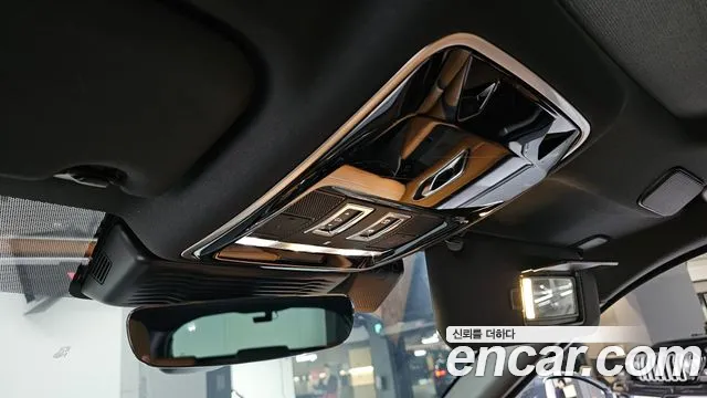 Land Rover Range Rover Velar — Фото автомобиля 29