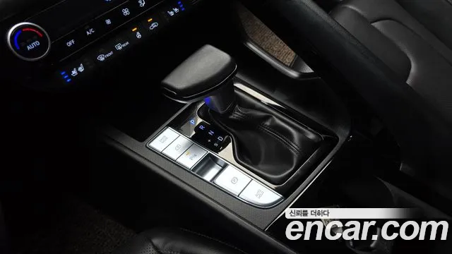 Hyundai Avante — Фото автомобиля 12