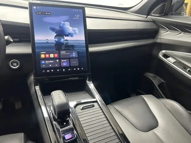 Geely Boyue — Фото автомобиля 6