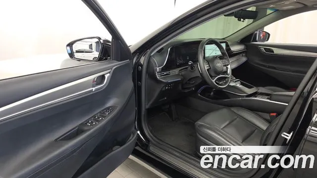 Hyundai Grandeur Grandeur (New) — Фото автомобиля 15
