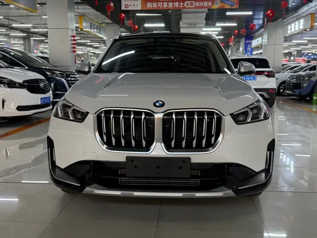 BMW X1 — Фото автомобиля 2