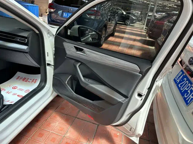 Volkswagen Sagitar — Фото автомобиля 18