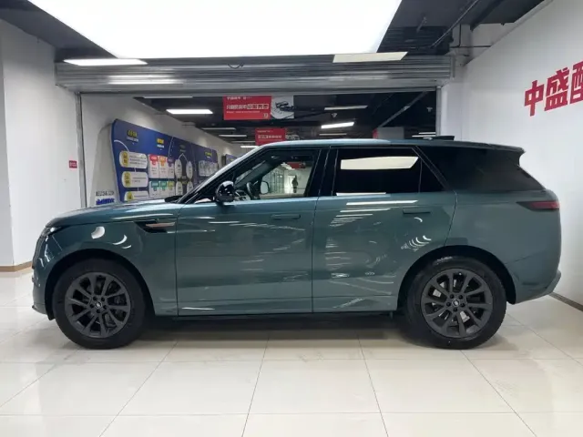 Land Rover Range Rover Sport 2023 400PS Dynamic SE — Фото автомобиля 4