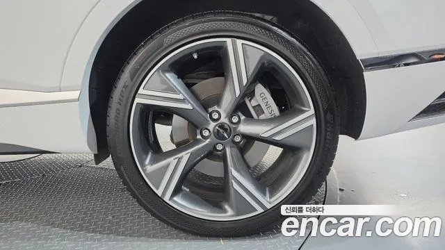 Genesis GV80 — Фото автомобиля 6
