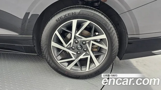 Hyundai Grandeur Grandeur (GN7) 2.5 Бензин 2WD — Фото автомобиля 21