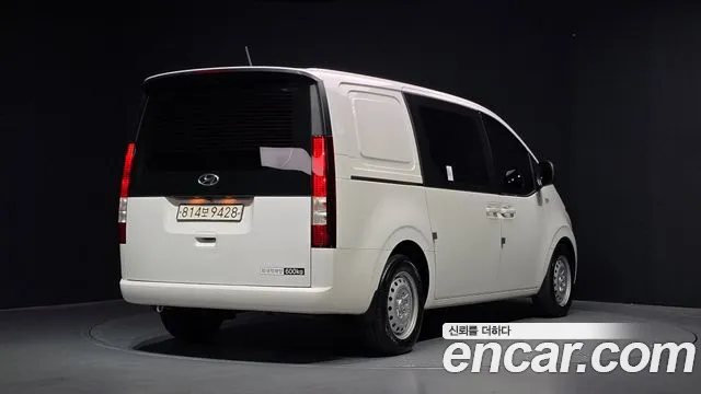 Hyundai Staria Staria Карго 5 мест — Фото автомобиля 2