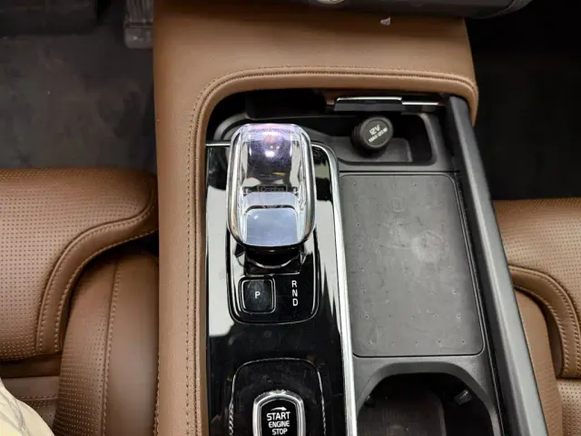 Volvo S90 — Фото автомобиля 9