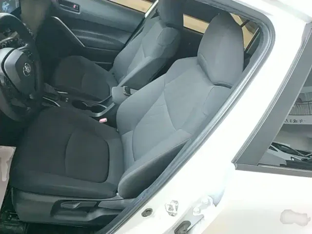 Toyota Corolla Cross — Фото автомобиля 14