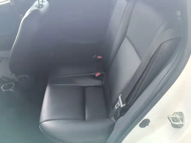 Toyota Vios FS — Фото автомобиля 16