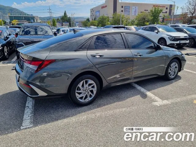 Hyundai Avante CN7 — Фото автомобиля 19
