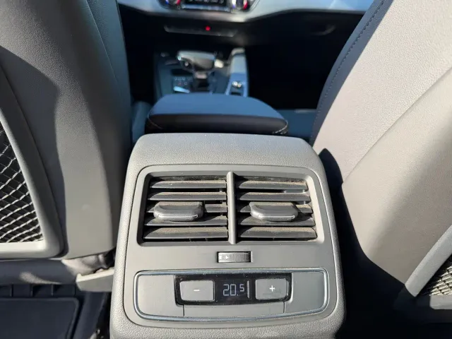 Audi A4L — Фото автомобиля 14