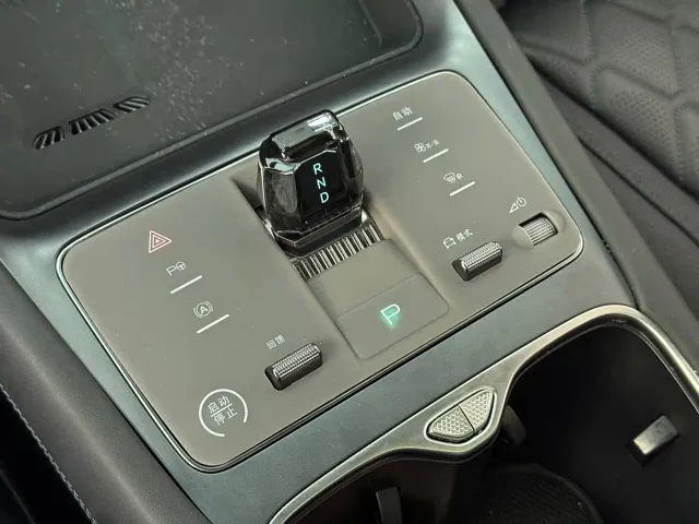 BYD Sealion 07 EV — Фото автомобиля 21