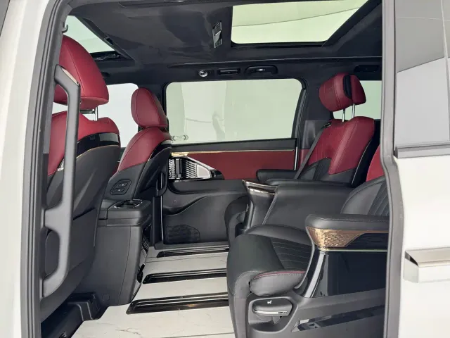 GAC Trumpchi M8 — Фото автомобиля 10
