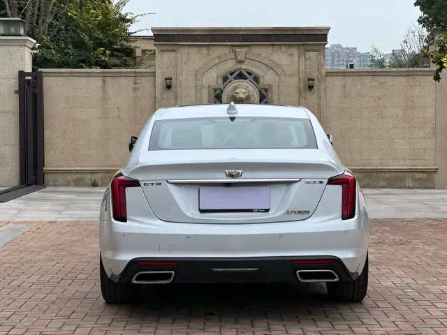Cadillac CT5 — Фото автомобиля 16