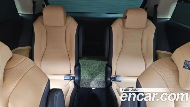 Kia Canival Carnival 4 поколение Бензин 9 мест Signature — Фото автомобиля 10