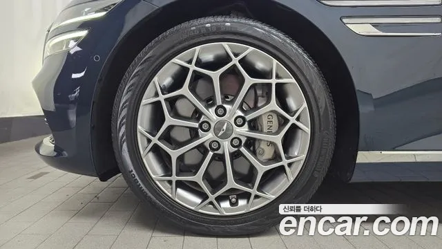 Genesis G80 RG3 — Фото автомобиля 5