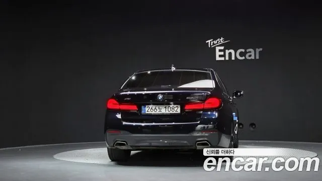 BMW 5 Series G30 — Фото автомобиля 4