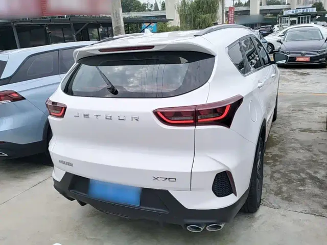 Jetour X70 — Фото автомобиля 5