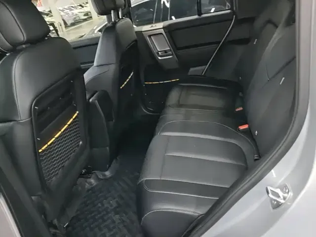 iCAR V23 — Фото автомобиля 16