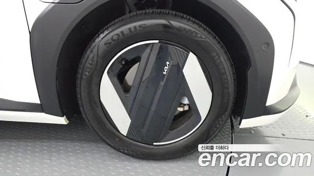 Kia EV4 — Фото автомобиля 6