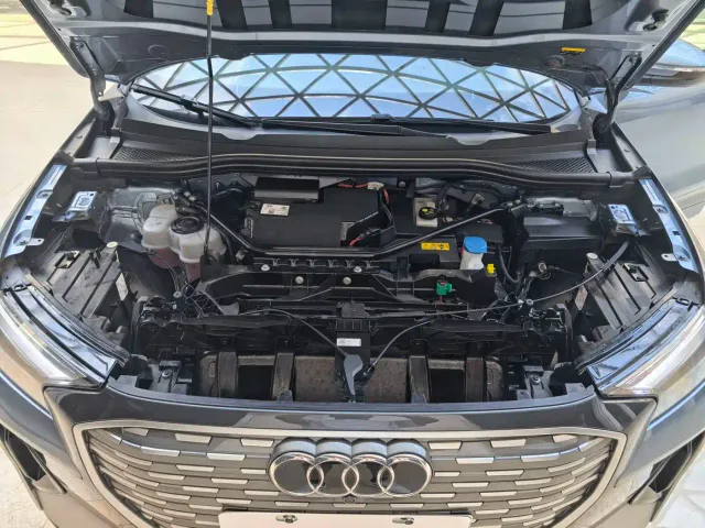 Audi Audi Q4 e-tron 2024 40 e-tron Creation Edition — Фото автомобиля 10
