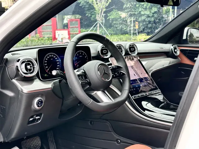Mercedes-Benz C-Class — Фото автомобиля 10