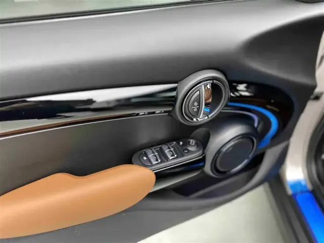 MINI Hatch — Фото автомобиля 22