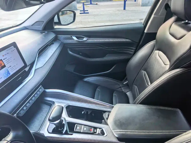 Geely Xingrui — Фото автомобиля 5