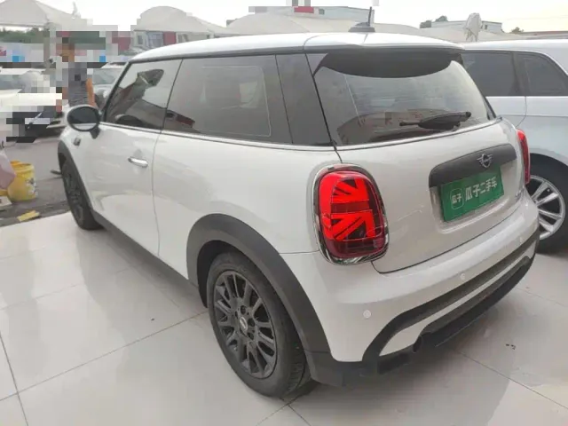MINI Hatch — Фото автомобиля 4