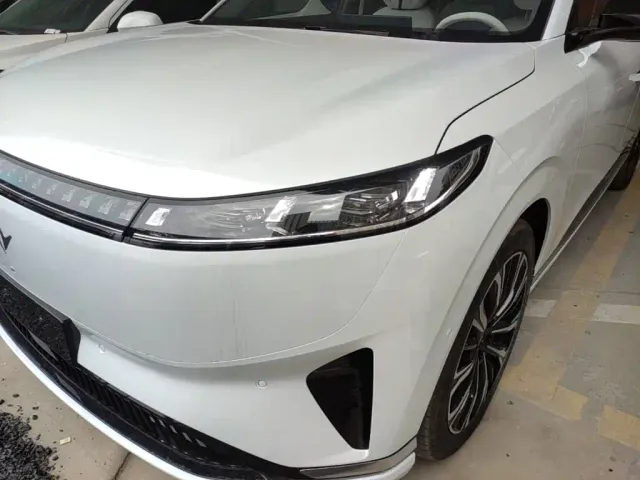 Dongfeng eπ 008 — Фото автомобиля 23