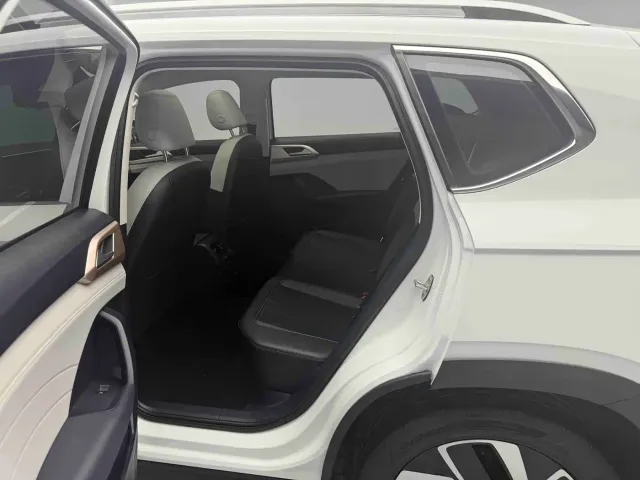 Volkswagen Tharu — Фото автомобиля 11