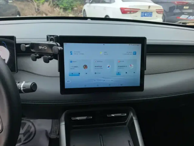 BYD Qin PLUS — Фото автомобиля 12