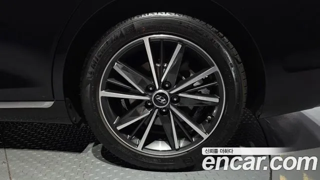 Hyundai Grandeur New — Фото автомобиля 6