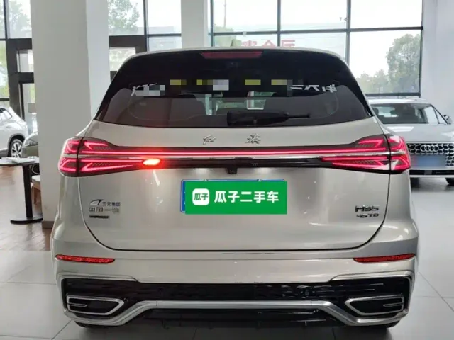 Hongqi HS5 — Фото автомобиля 3