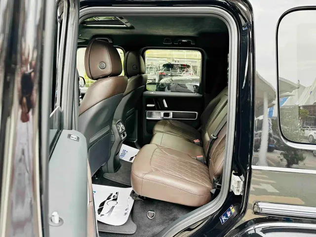 Mercedes-Benz G-Class — Фото автомобиля 9